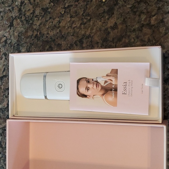 Brand New in box Vanity Planet Essia Ultrasonic lifting and exfoliating wand - Picture 3 of 4